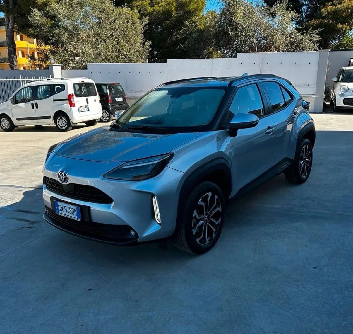 TOYOTA YARIS CROSS LOUNGE