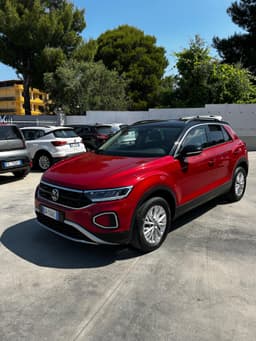 Volkswagen T-Roc 1.0 TSI Life 1