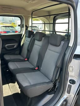 Toyota Proace Verso 1.5D L0 D Lounge 8